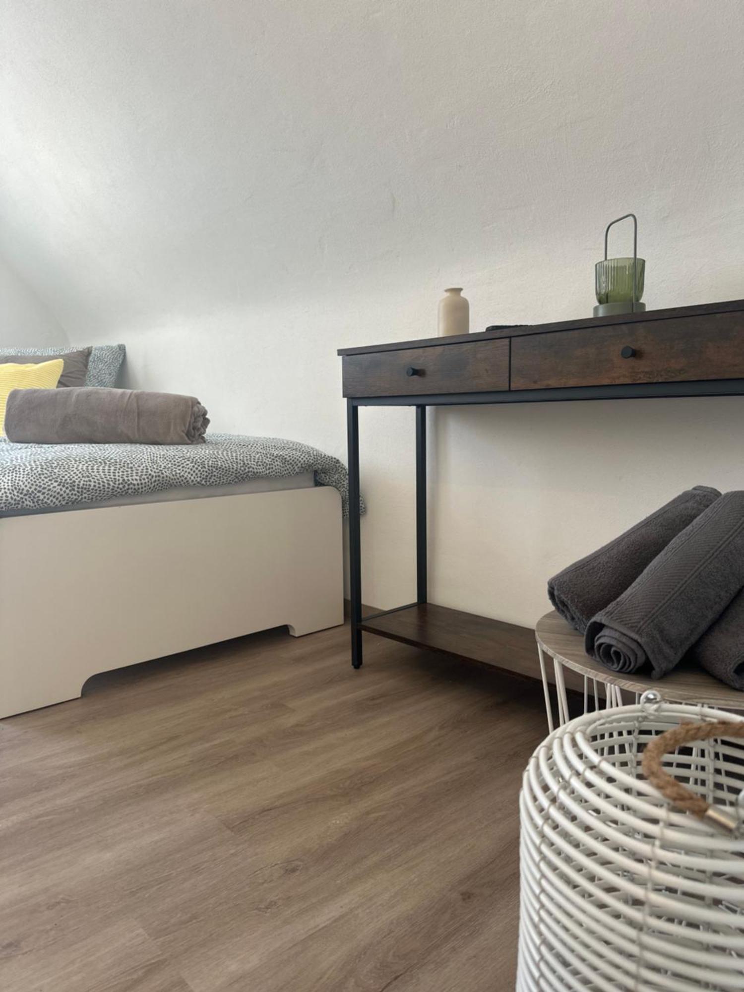 Neckarnest Ferienwohnung Neckarwestheim Экстерьер фото